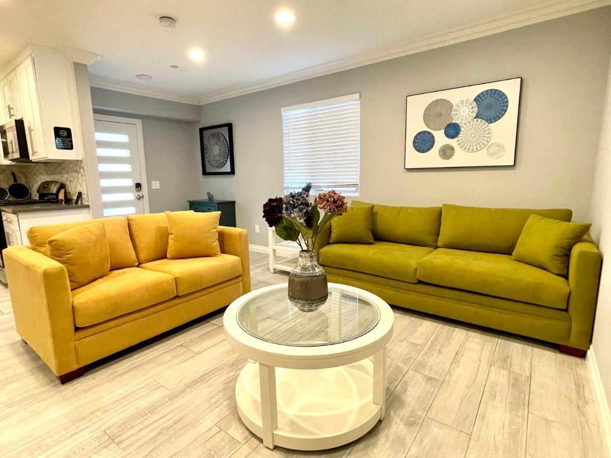 Stylish Hollywood Townhouse - Ideal Location Лос-Анджелес Экстерьер фото
